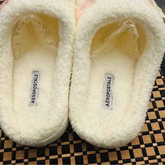 Aeropostale Cream Sherpa Slippers Size 9-10 | Cozy Cabin Butterfly Cottagecore - Picture 5 of 10